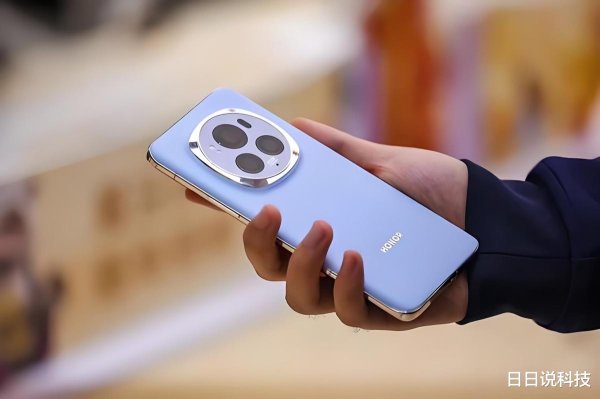 股票配资数据 荣耀真正“半价清仓”, 16GB+512GB跌价2549元, 高端机跌至低价